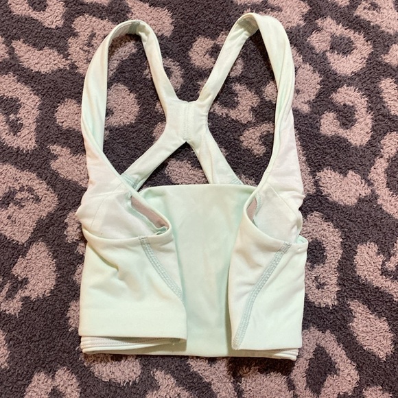 Lululemon SmoothCover Yoga Bra *Light Support B/C Cup - Picture 6 of 7